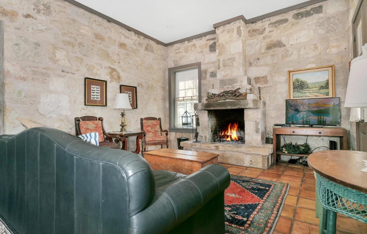 Adams Travis - 1B1Ba, Pet Friendly With Fee, Walk To Main Villa Fredericksburg Bagian luar foto